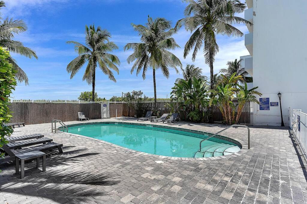 Apartamento South Sofi With Direct Beach, Chairs, And Umbrella Access *